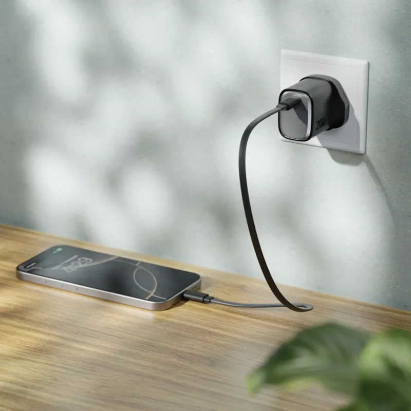 Green Lion Supra 33W GaN UK Wall Charger with USB-C to USB-C Cable – Black - Image 2